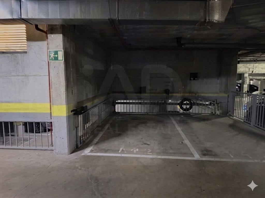 Garage in vendita in Madrid citta - 18.000 € (Rif: 10038633)