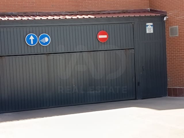 Garage in vendita in Ensanche de Vallecas, Madrid città - 18.000 € (Rif: 10038633)