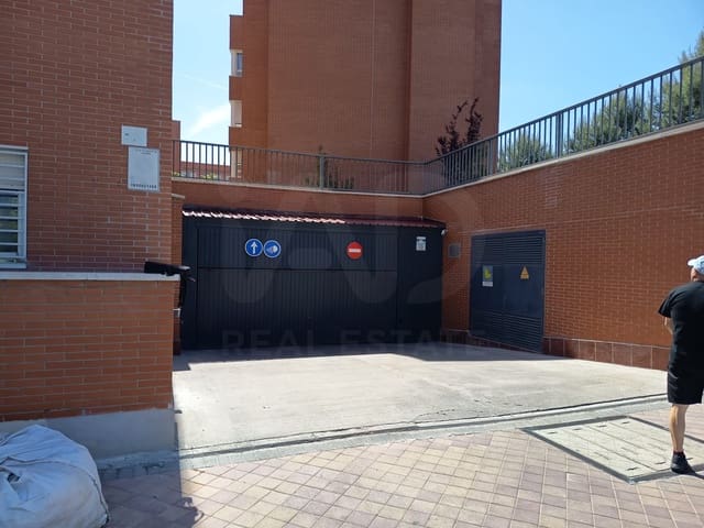 Garage in vendita in Ensanche de Vallecas, Madrid città - 18.000 € (Rif: 10038633)