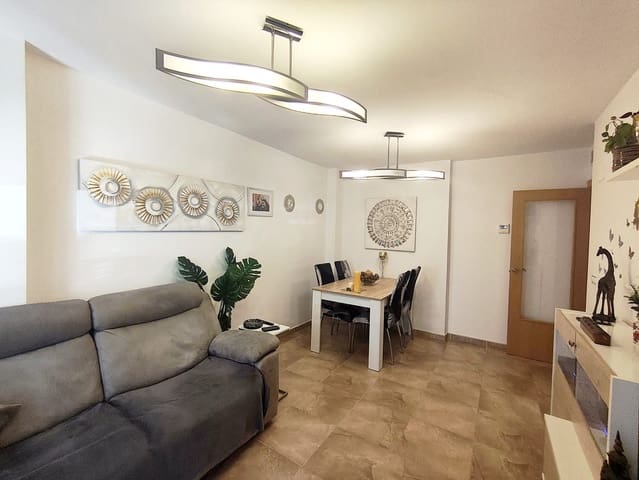 2 sovrum Lägenhet till salu i Sant Jordi med pool - 175 000 € (Ref: 10038635)