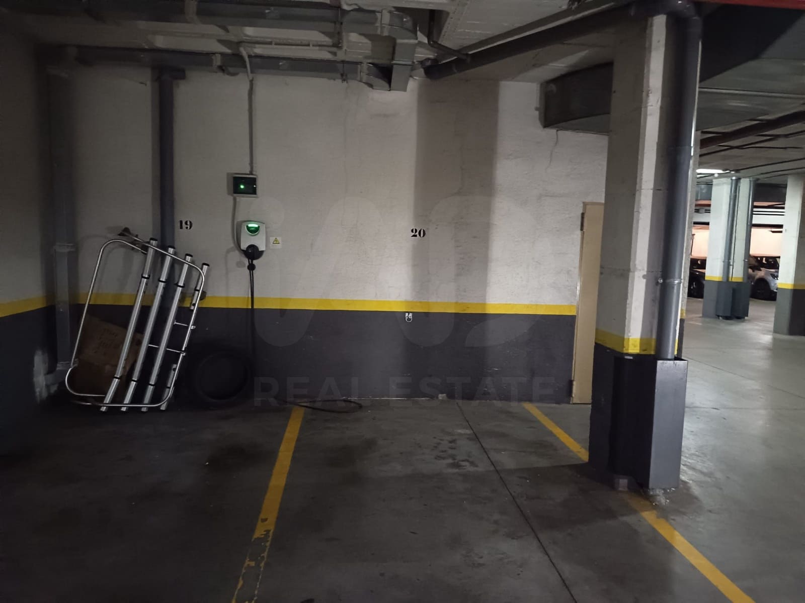Garage for sale in Madrid city - € 33,400 (Ref: 10038638)