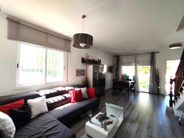 5 chambre Villa/Maison Mitoyenne à vendre à Cubelles - 355 000 € (Ref: 10038641)