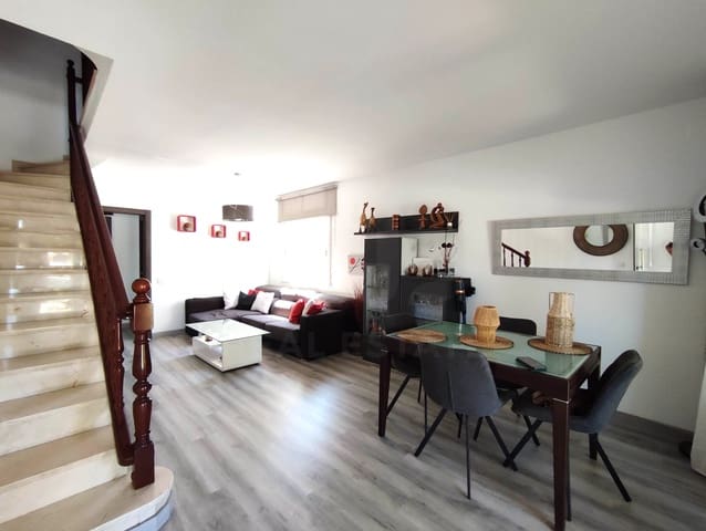5 chambre Villa/Maison Mitoyenne à vendre à Cubelles - 355 000 € (Ref: 10038641)