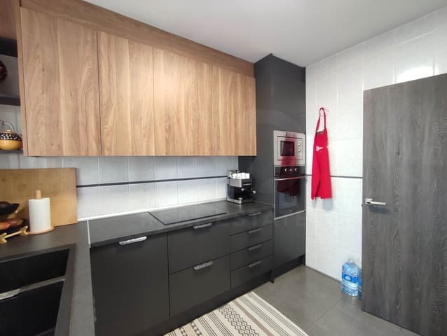5 chambre Villa/Maison Mitoyenne à vendre à Cubelles - 355 000 € (Ref: 10038641)