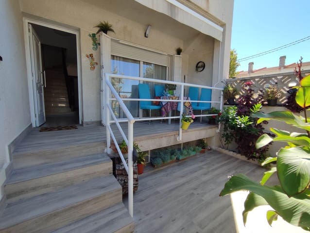 5 chambre Villa/Maison Mitoyenne à vendre à Cubelles - 355 000 € (Ref: 10038641)