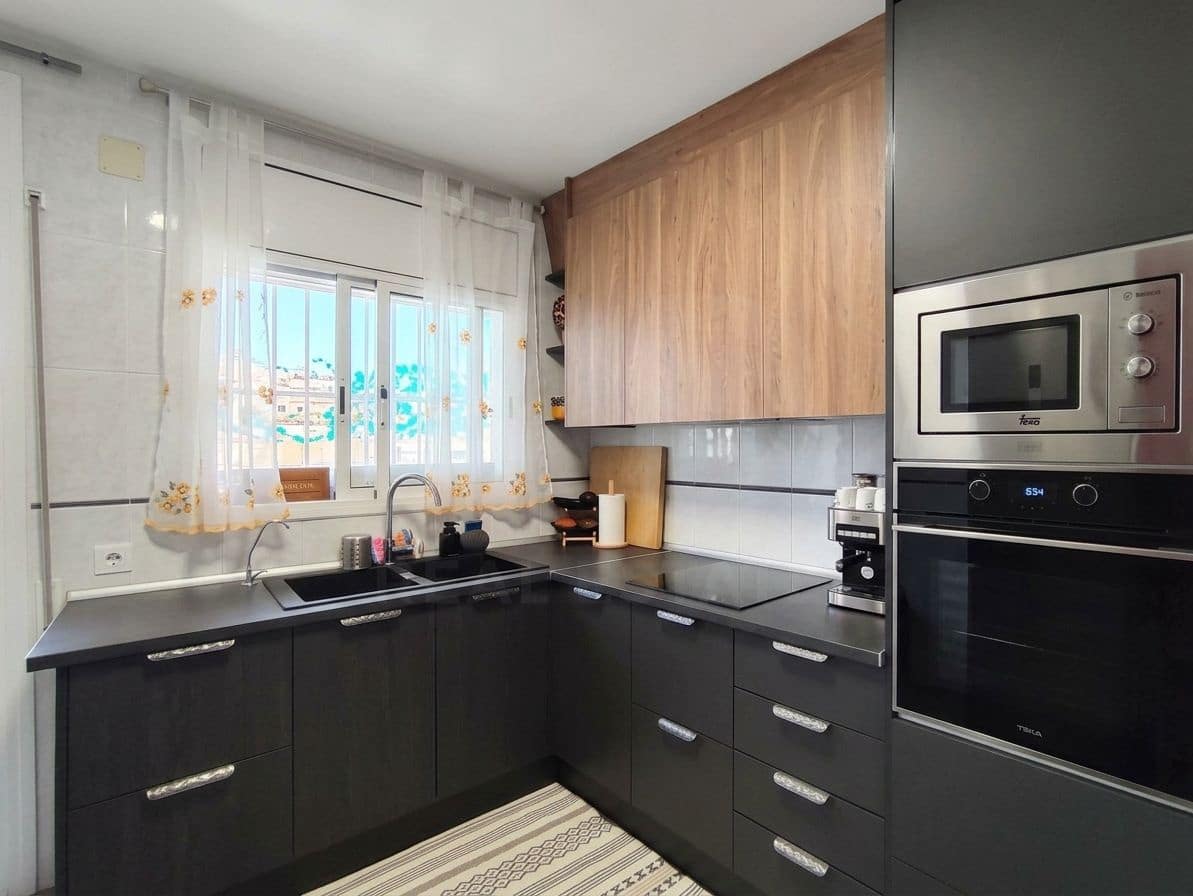 5 bedroom Terraced Villa for sale in Cubelles - € 349,000 (Ref: 10038641)