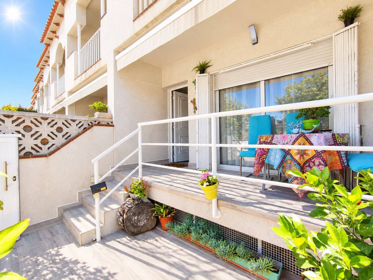 5 bedroom Terraced Villa for sale in Cubelles - € 349,000 (Ref: 10038641)