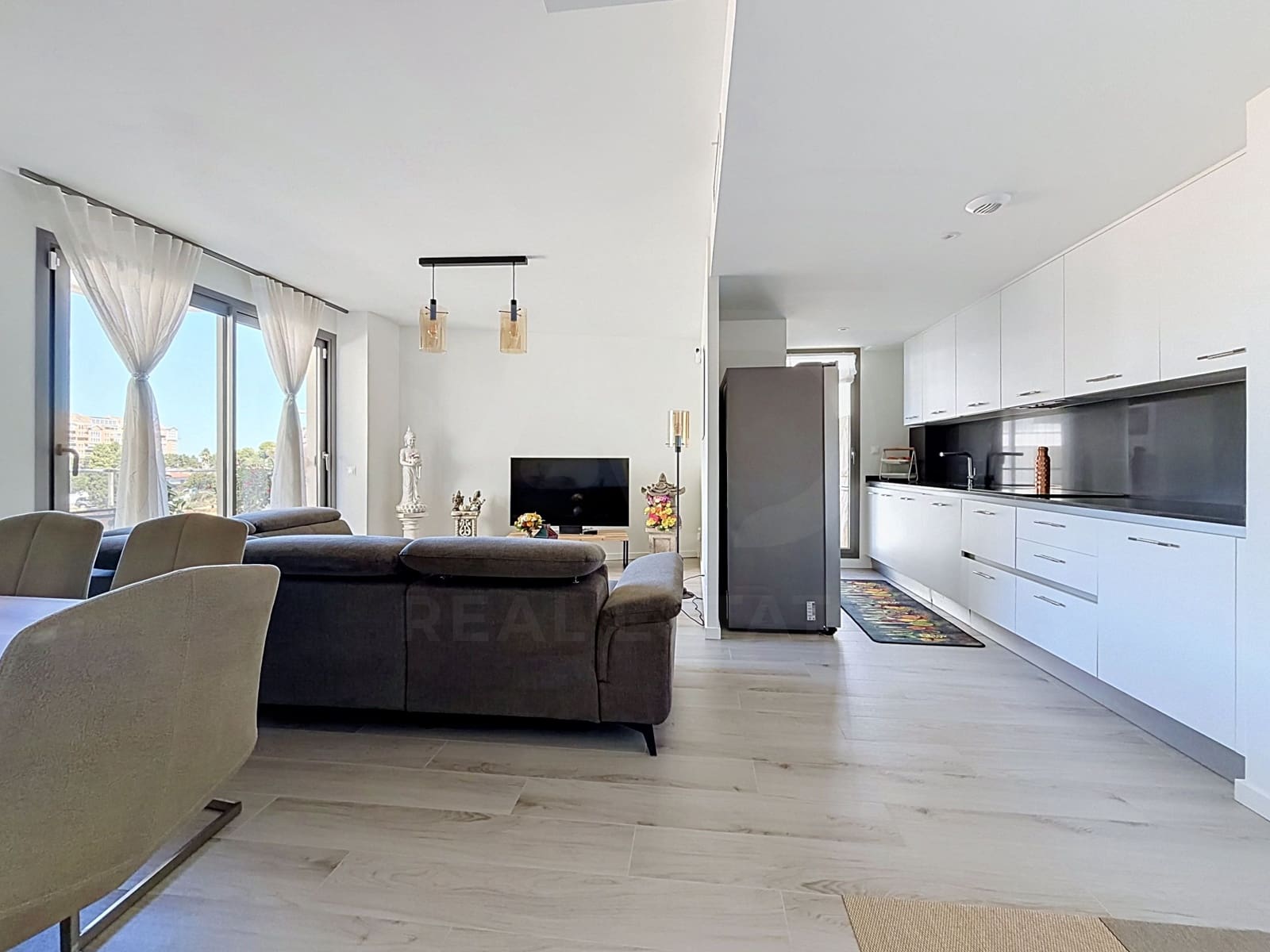 Apartamento de 3 habitaciones en Dénia en venta con piscina - 370.000 € (Ref: 10038642)