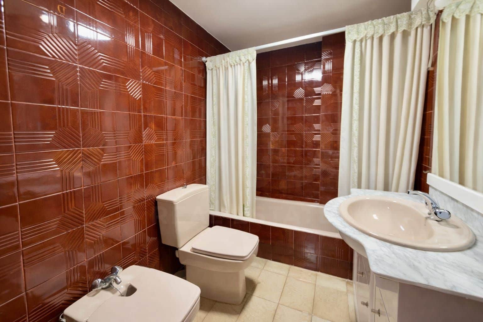 4 soverom Leilighet til salgs i Leon by med garasje - € 299 000 (Ref: 10039324)