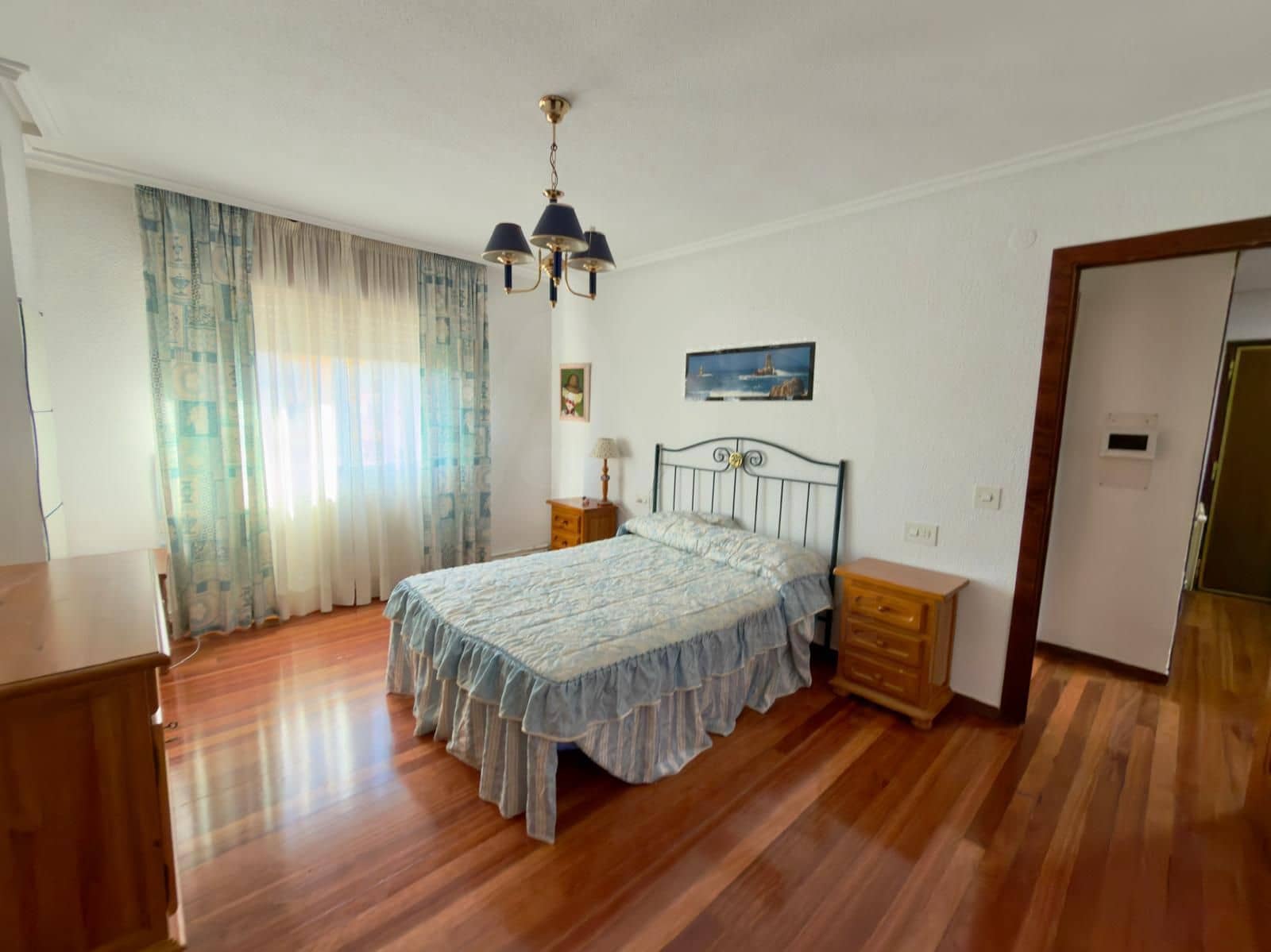 4 soverom Leilighet til salgs i Leon by med garasje - € 299 000 (Ref: 10039324)