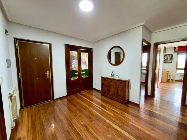4 soverom Leilighet til salgs i Leon by med garasje - € 299 000 (Ref: 10039324)