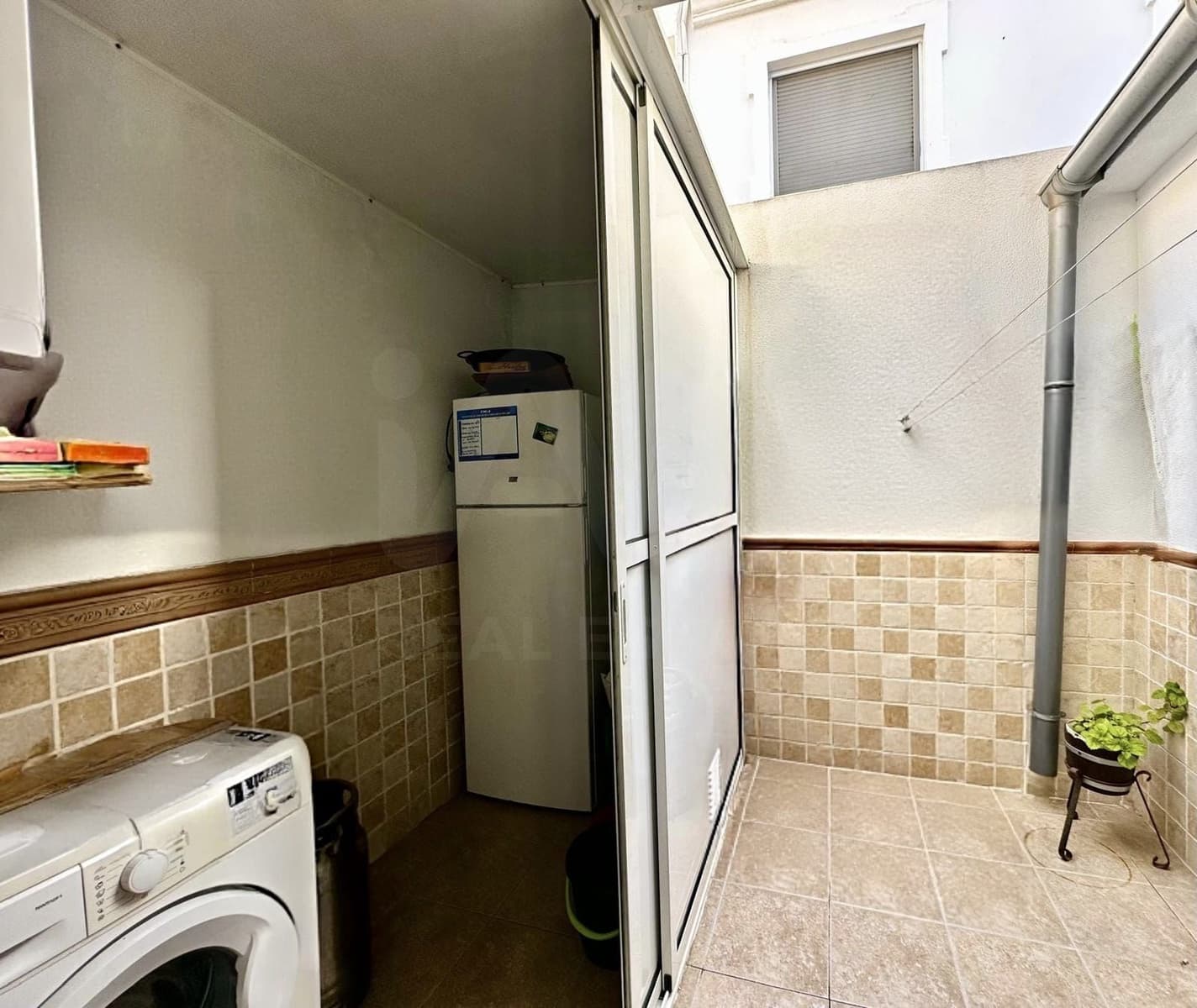 4 slaapkamer Rijtjeshuis te koop in Lepe - € 197.000 (Ref: 10039325)