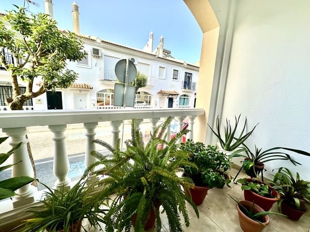 4 slaapkamer Rijtjeshuis te koop in Lepe - € 197.000 (Ref: 10039325)