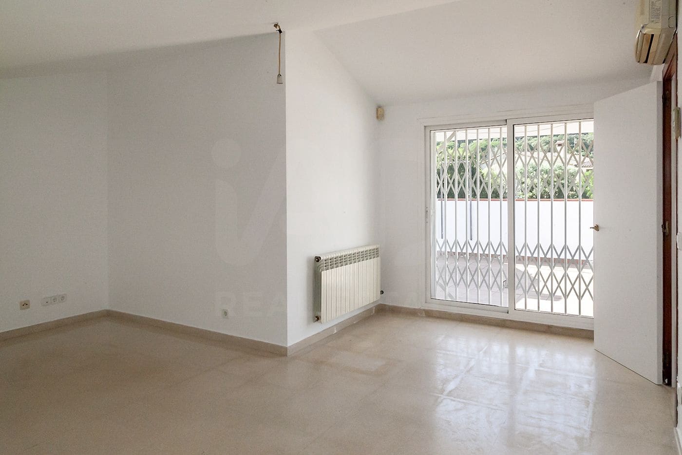 4 bedroom Penthouse for sale in Arenys de Munt - € 350,000 (Ref: 10039326)