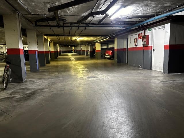 Garage til salg i Alcorcón - € 22.950 (Ref: 10039328)