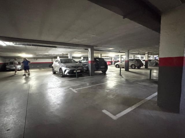 Garage til salg i Alcorcón - € 22.950 (Ref: 10039328)