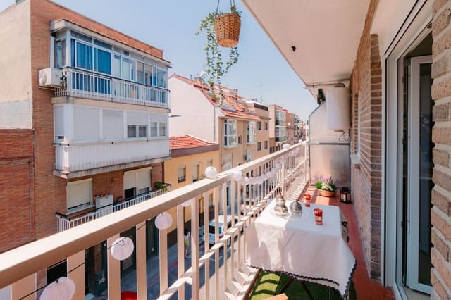 2 chambre Appartement à vendre à Numancia, Madrid ville - 345 000 € (Ref: 10039333)