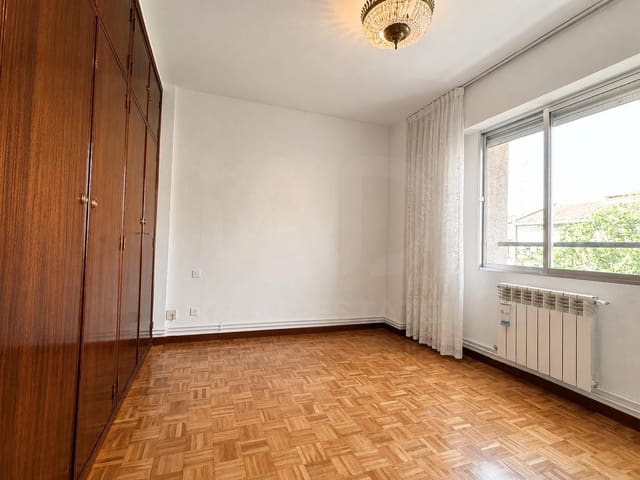 3 chambre Appartement à vendre à Entrevías, Madrid ville - 279 000 € (Ref: 10039334)