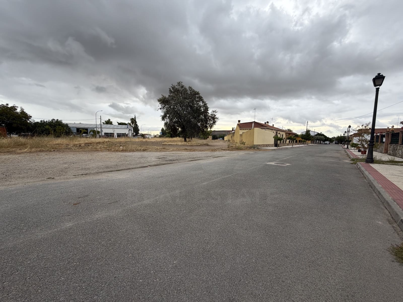 Ubebygd land til salgs i Tietar - € 143 120 (Ref: 10039336)