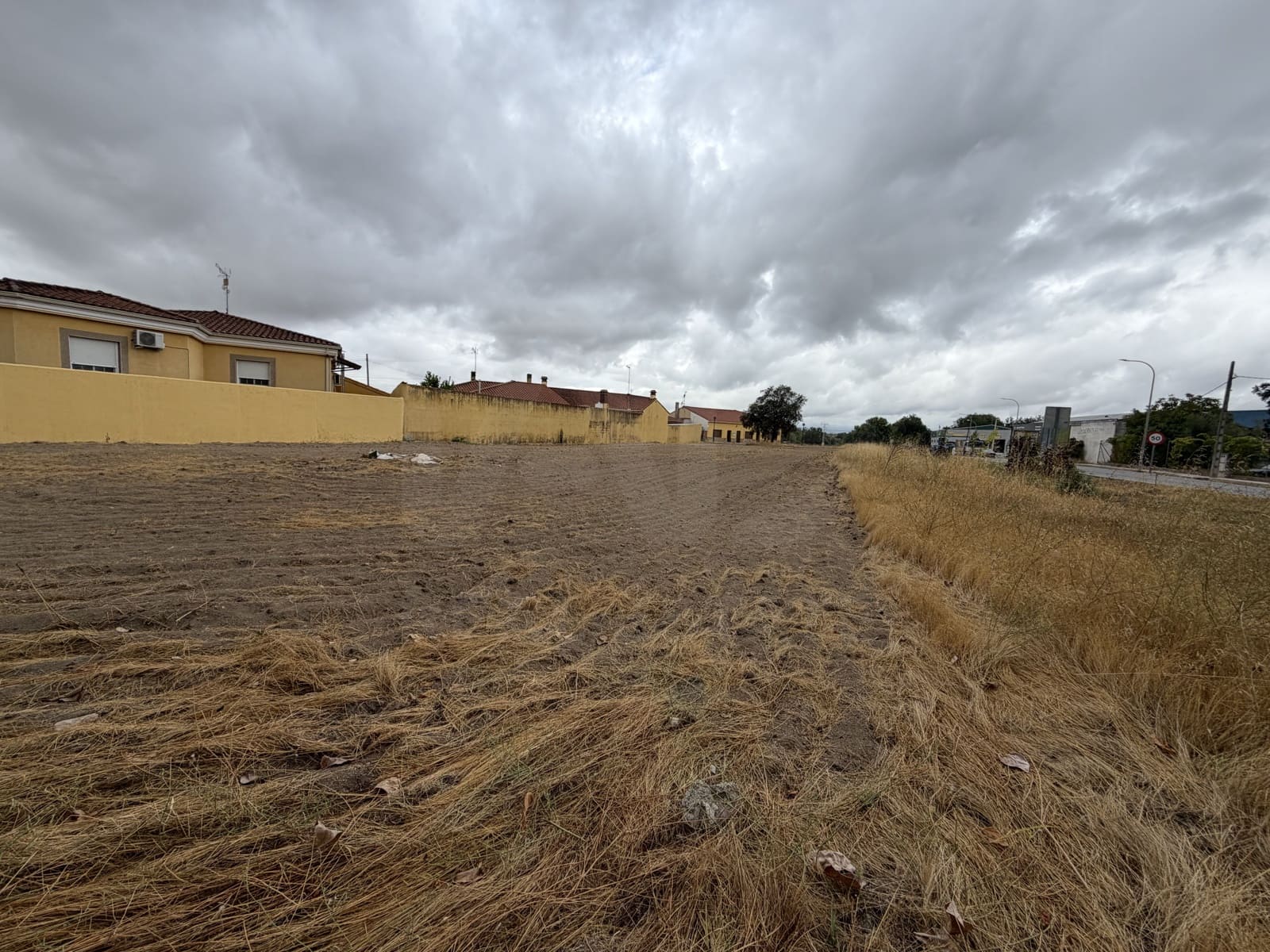 Ubebygd land til salgs i Tietar - € 143 120 (Ref: 10039336)