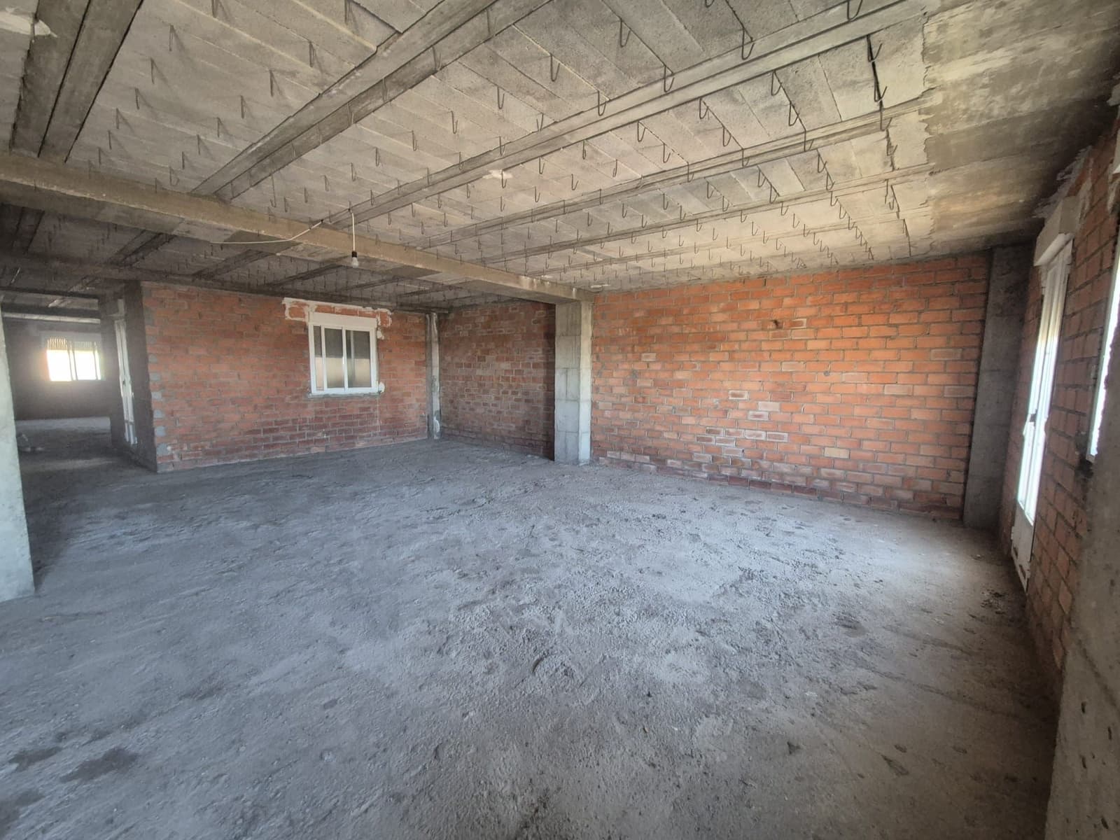 Erhverv til salg i Guijuelo - € 190.000 (Ref: 10039338)