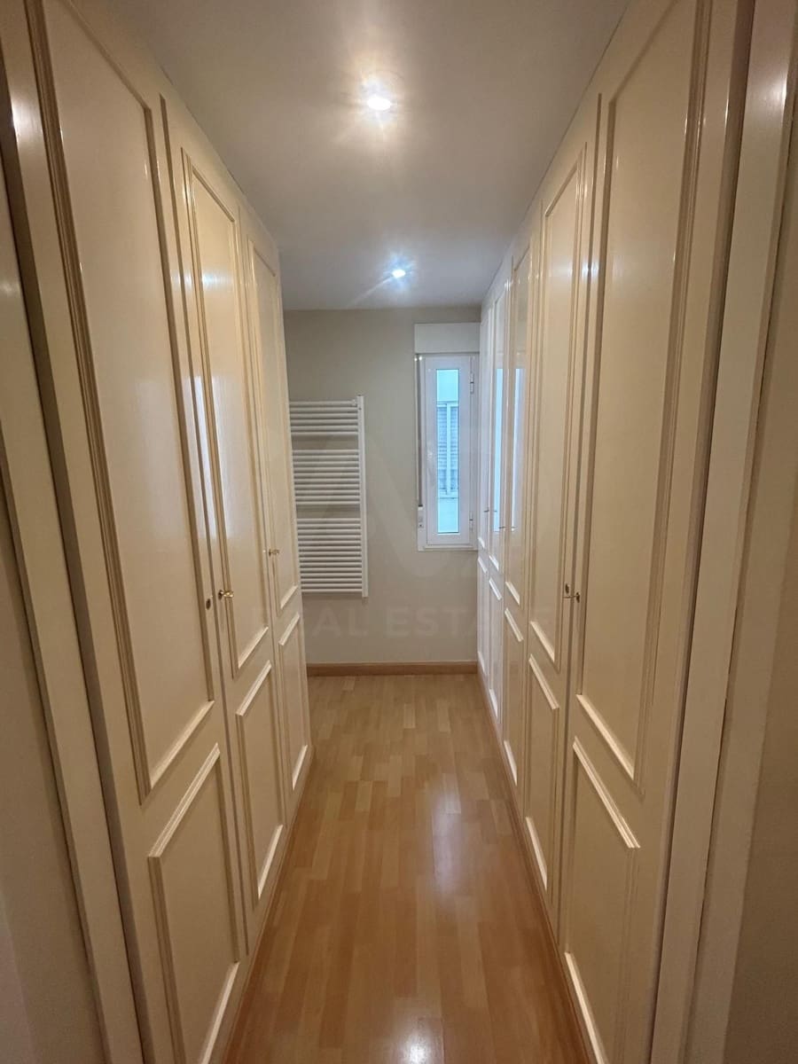 3 sypialnia Apartament na sprzedaż w Miasto Leon - 215 000 € (Ref: 10039339)