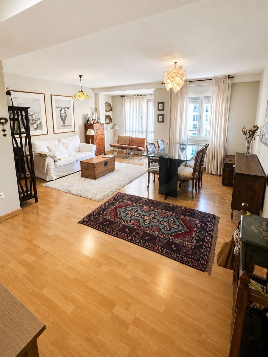 3 sypialnia Apartament na sprzedaż w Miasto Leon - 215 000 € (Ref: 10039339)