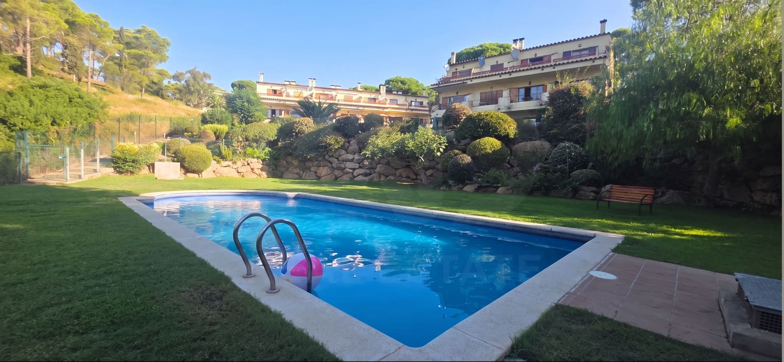 4 quarto Moradia em Banda para venda em Torroella de Montgri com piscina garagem - 385 000 € (Ref: 10040259)