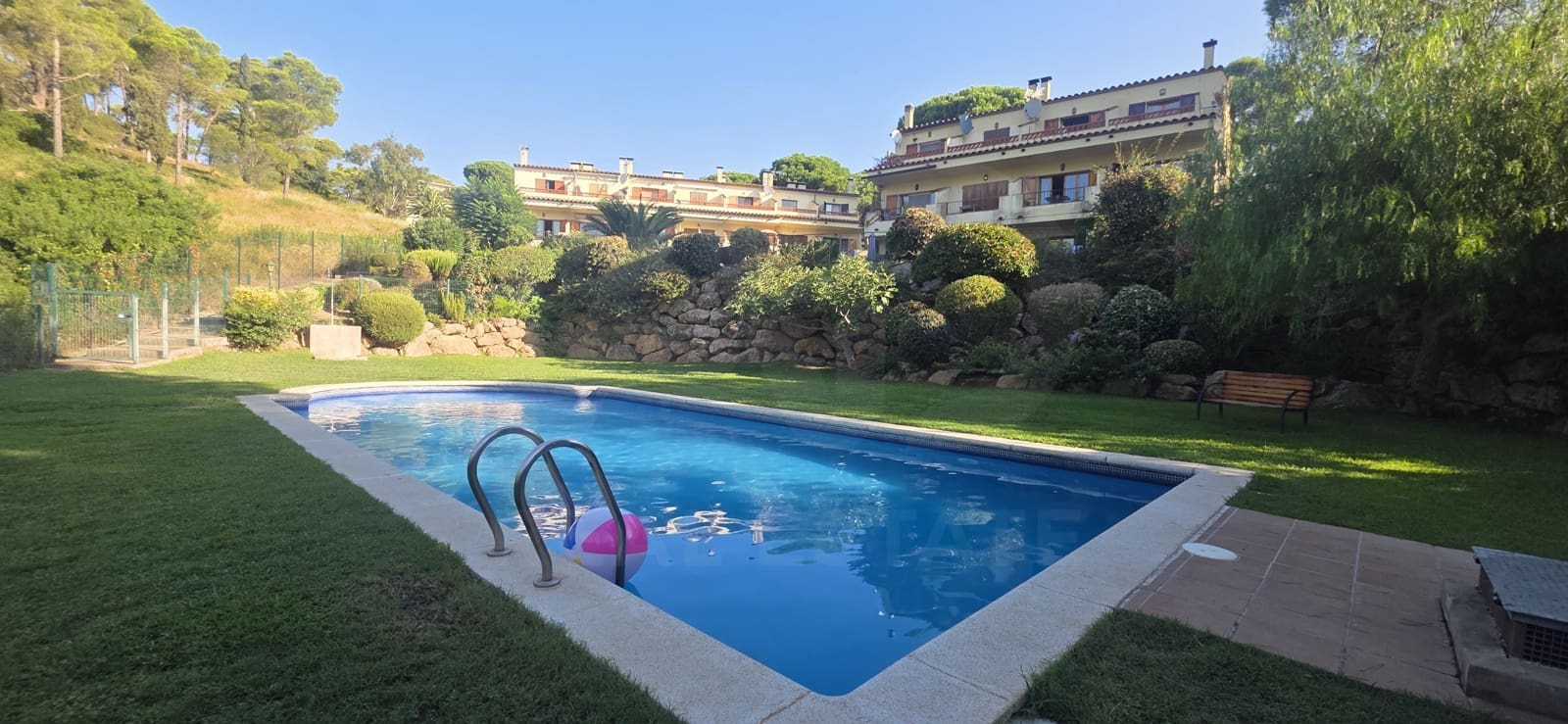 3 soveværelse Rækkehus til salg i Torroella de Montgri med swimmingpool garage - € 280.000 (Ref: 10040260)