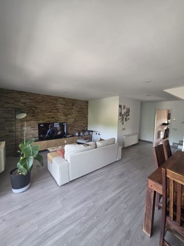 3 bedroom Apartment for sale in Sant Joan de Vilatorrada - € 290,000 (Ref: 10040261)