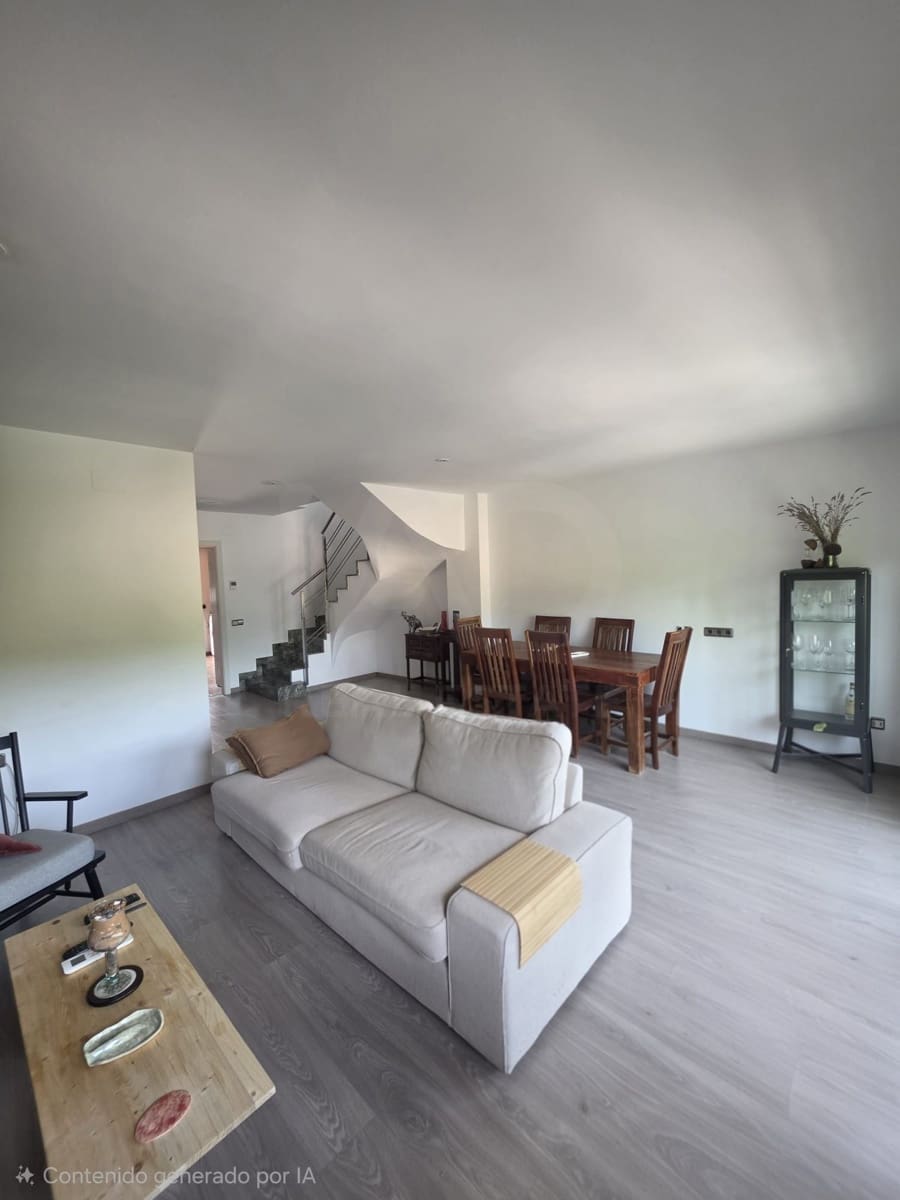 3 bedroom Apartment for sale in Sant Joan de Vilatorrada - € 290,000 (Ref: 10040261)