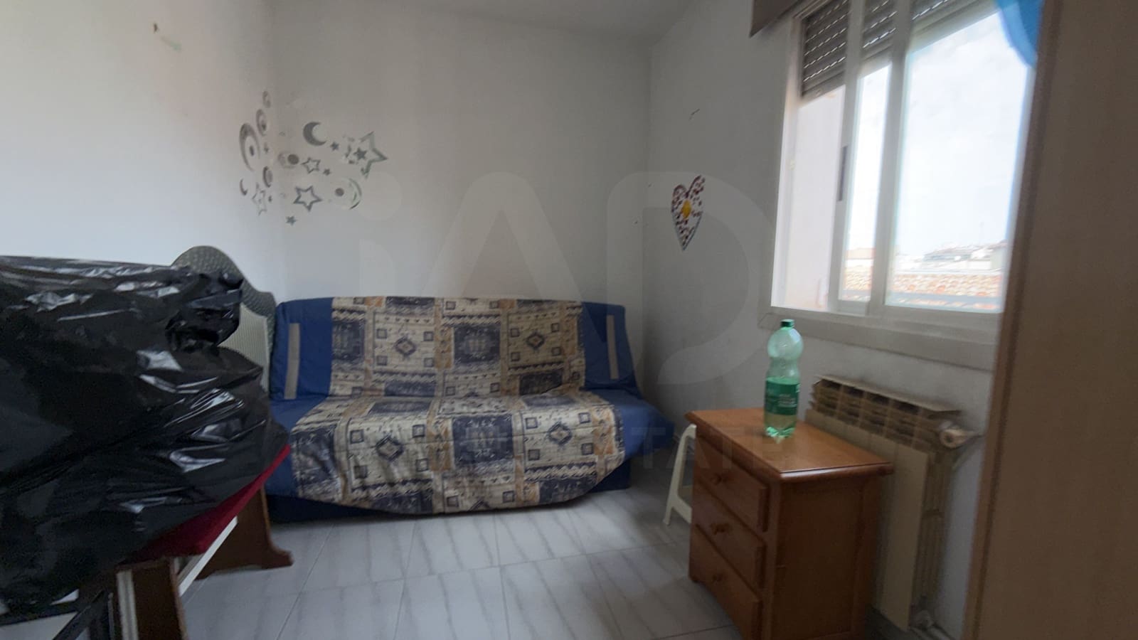 3 bedroom Apartment for sale in Lleida city - € 135,000 (Ref: 10040264)
