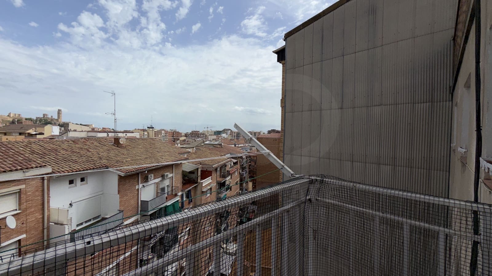3 bedroom Apartment for sale in Lleida city - € 135,000 (Ref: 10040264)
