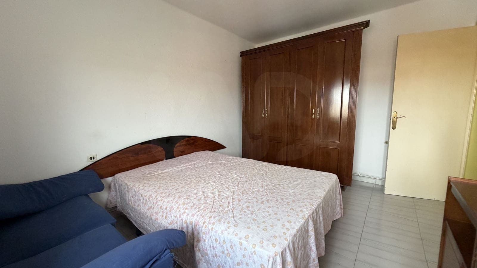3 bedroom Apartment for sale in Lleida city - € 135,000 (Ref: 10040264)
