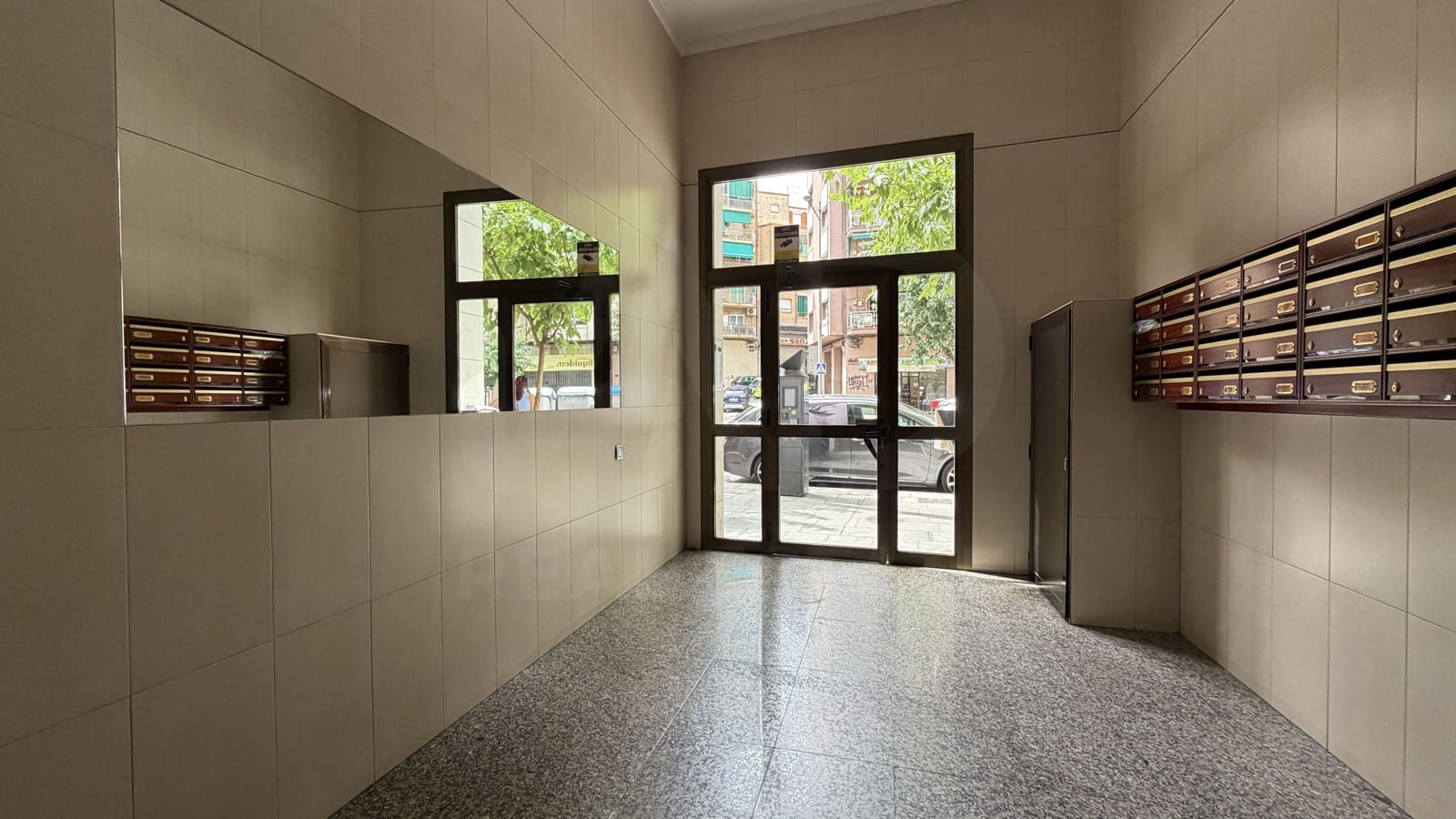 3 bedroom Apartment for sale in Lleida city - € 135,000 (Ref: 10040264)