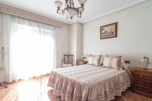 3 sypialnia Dom szeregowy na sprzedaż w La Murada - Los Vicentes, Orihuela z garażem - 173 000 € (Ref: 10040265)