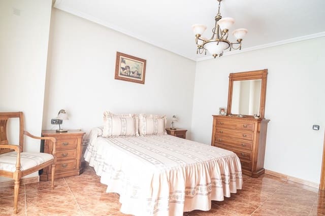 3 sypialnia Dom szeregowy na sprzedaż w La Murada - Los Vicentes, Orihuela z garażem - 173 000 € (Ref: 10040265)