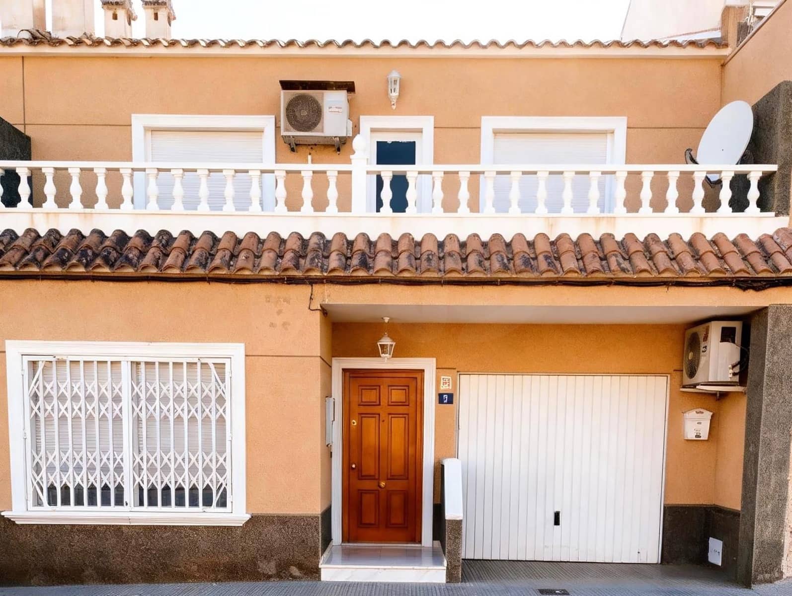 3 sypialnia Dom szeregowy na sprzedaż w Orihuela z garażem - 173 000 € (Ref: 10040265)
