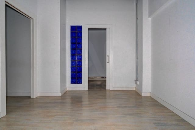 Erhverv til leje i Bilbao - € 650 (Ref: 10040271)