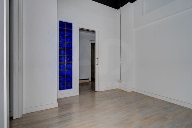 Erhverv til leje i Bilbao - € 650 (Ref: 10040271)