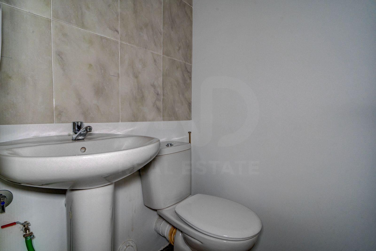 Erhverv til leje i Bilbao - € 650 (Ref: 10040271)