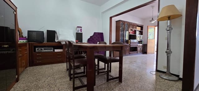 14 quarto Comercial para venda em Arrecife com garagem - 548 000 € (Ref: 10040273)