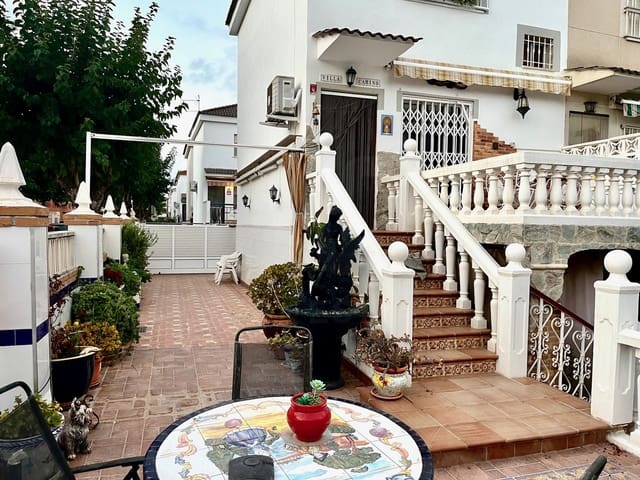 4 quarto Casa em Banda para venda em Oropesa  - 260 000 € (Ref: 10041186)