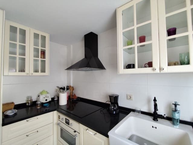 3 sovrum Radhus till salu i Miranda de Ebro - 315 000 € (Ref: 10042041)