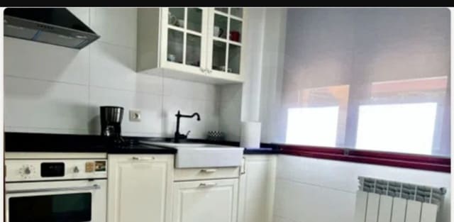3 sovrum Radhus till salu i Miranda de Ebro - 315 000 € (Ref: 10042041)