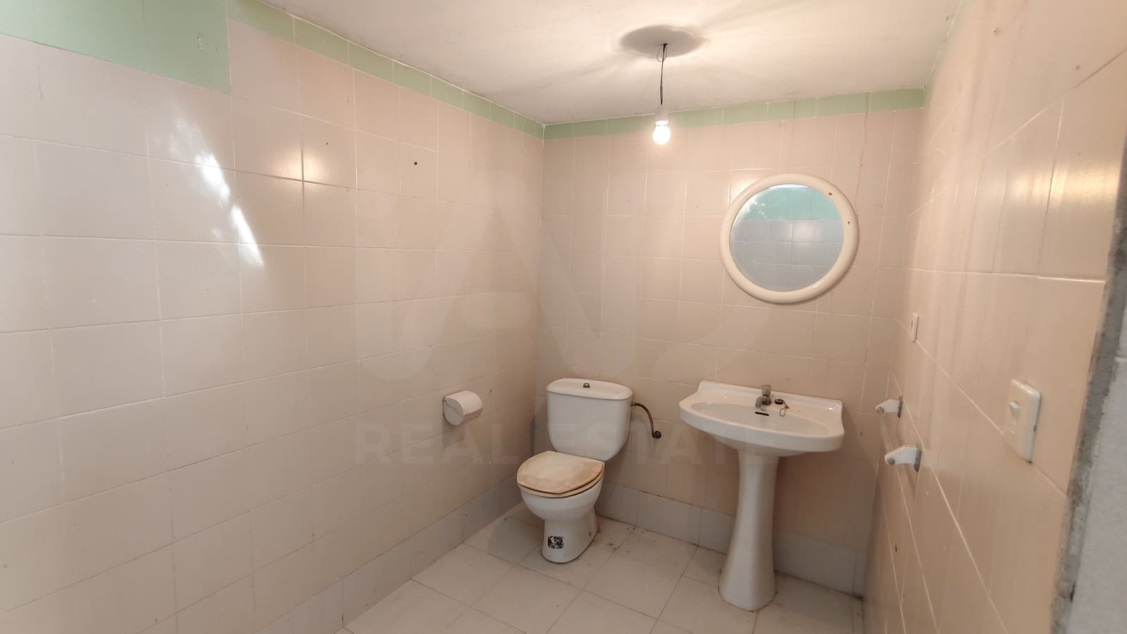 5 bedroom Townhouse for sale in Dosrius with garage - € 450,000 (Ref: 10042042)