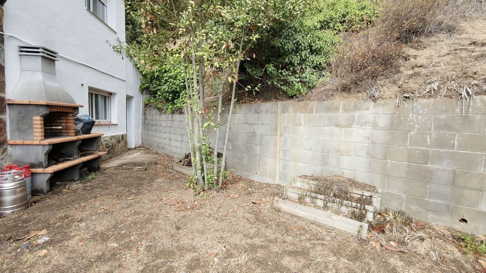 5 bedroom Townhouse for sale in Dosrius with garage - € 450,000 (Ref: 10042042)