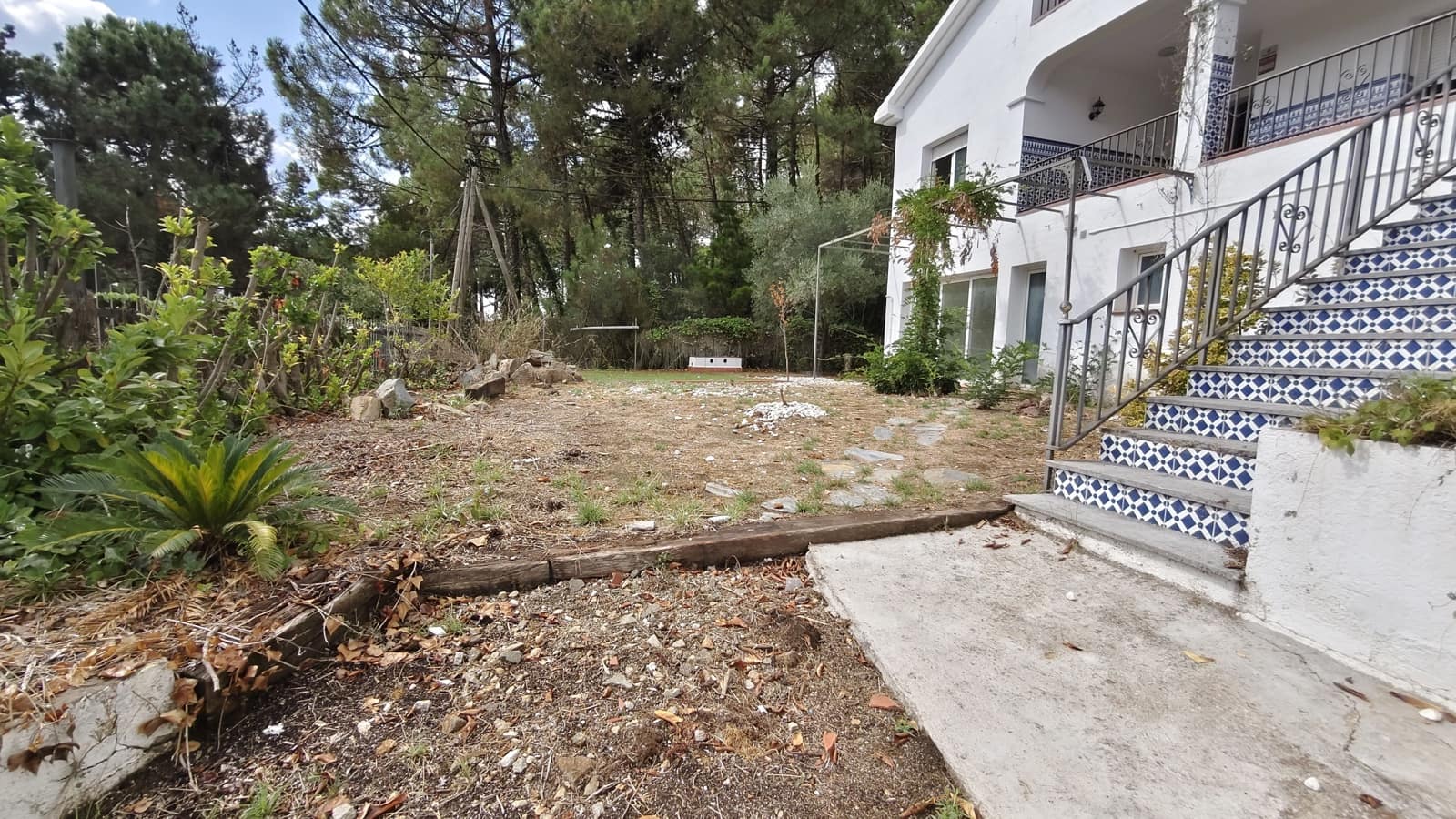 5 bedroom Townhouse for sale in Dosrius with garage - € 450,000 (Ref: 10042042)