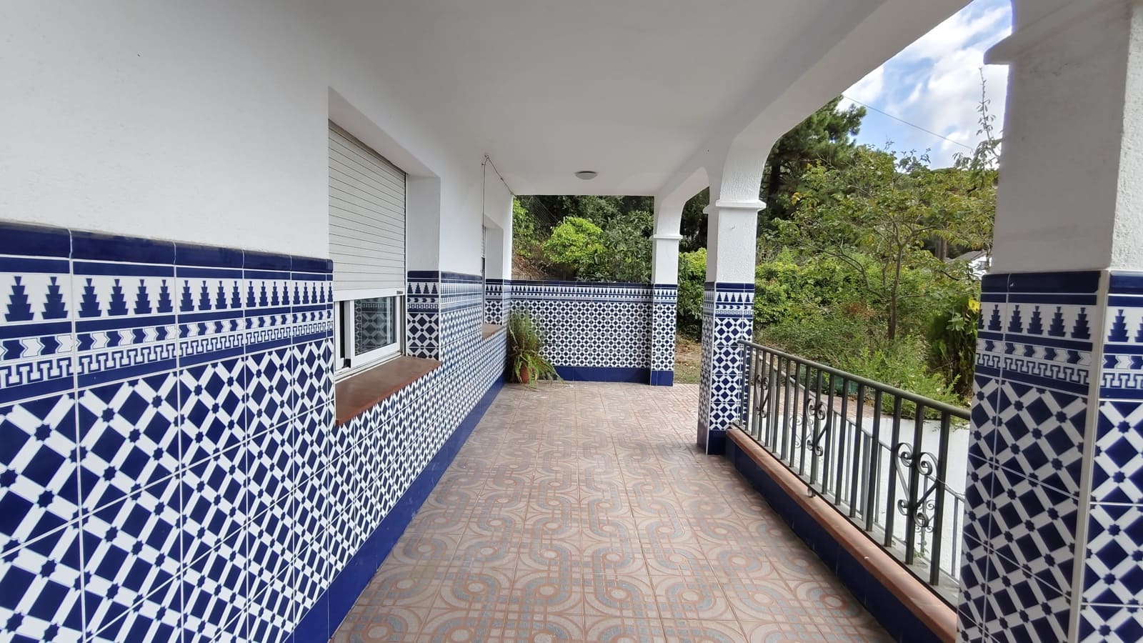 5 bedroom Townhouse for sale in Dosrius with garage - € 450,000 (Ref: 10042042)