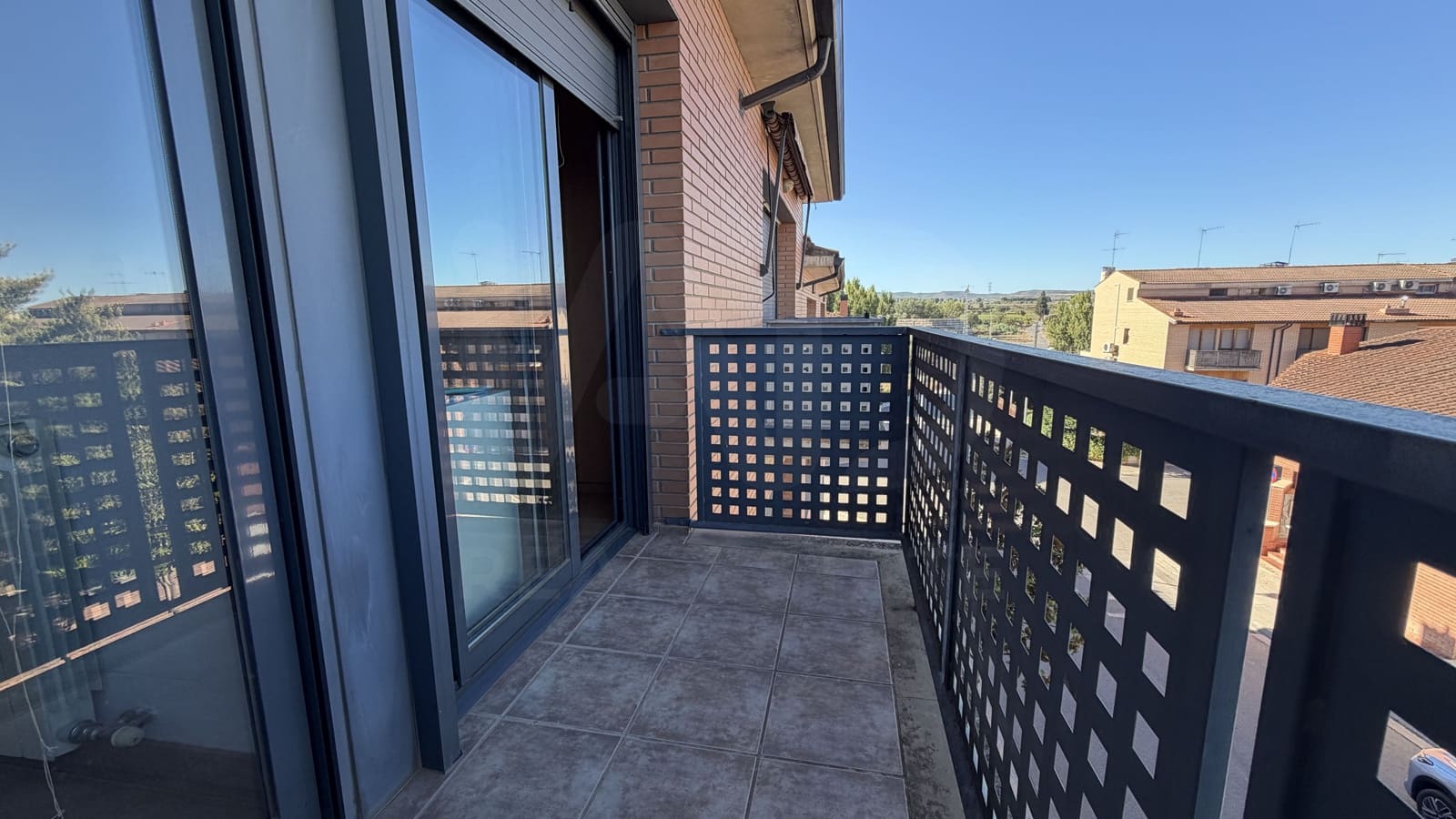 3 bedroom Townhouse for sale in Juneda with garage - € 220,000 (Ref: 10042047)